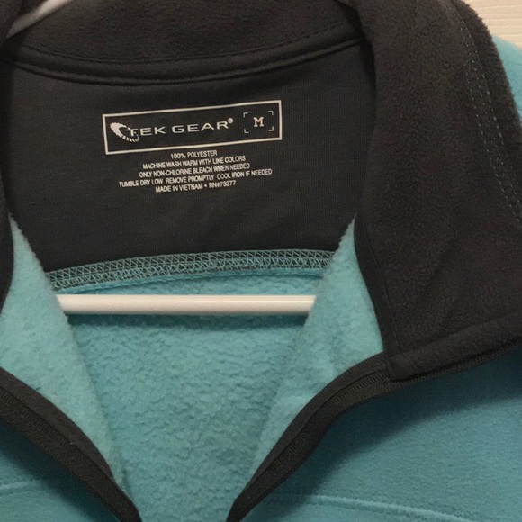Tek Gear Fleece Pullover, Medium - Picture 2 of 5